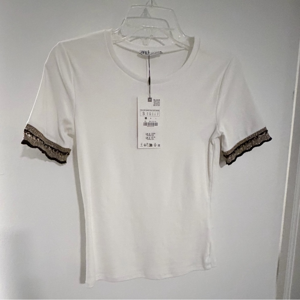 Zara White Short Sleeve Crewneck Top with Black and Gold Lace Trim Size Small
